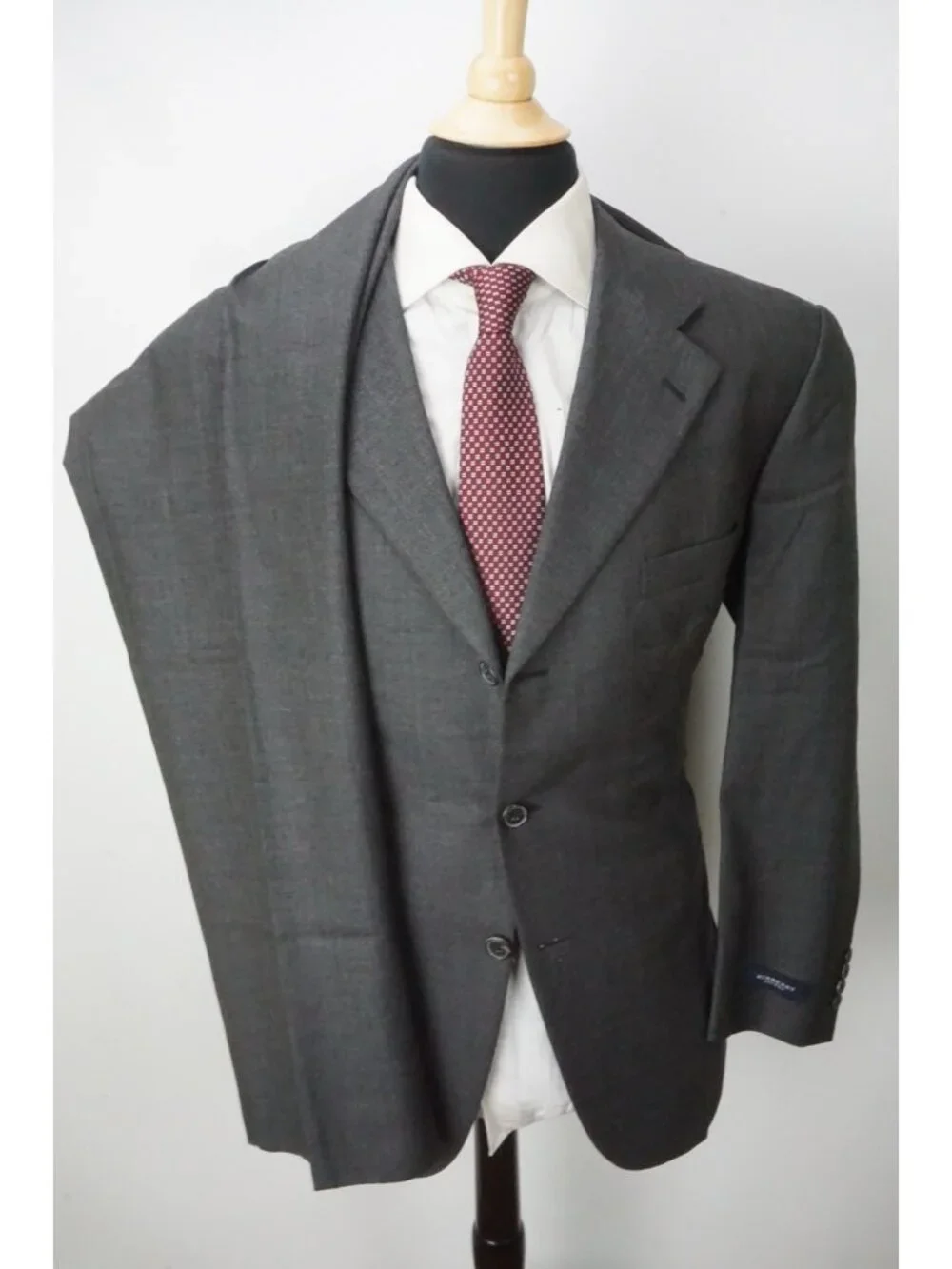Burberry London Woven Solid Gray Wool 2 Pc Suit Jacket Pants Sz 44S BRAND NEW